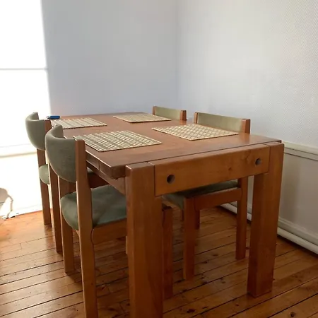 Spacieux Et Lumineux Place Delille Apartmán